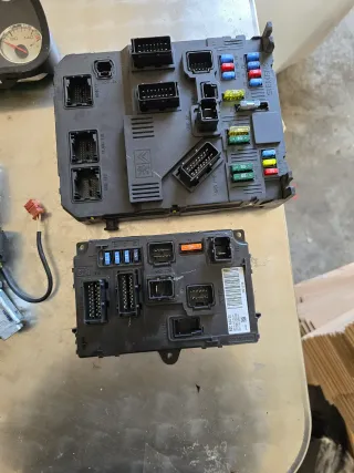 PEUGEOT 407 SW 6E Motorsteuergerät Set ECU 5WS40167GT - Bild 3