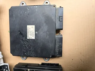 Mitsubishi Colt Motorsteuergerät ECU Steuergerät Motor 1,5 A1351507679 - Bild 3