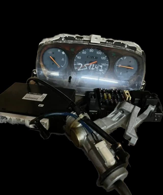 Article Y95M